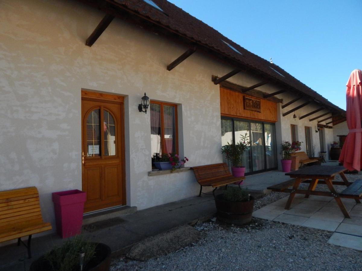 Gite Chez Marcel Et Bea La Chapelle-Saint-Sauveur  Kültér fotó